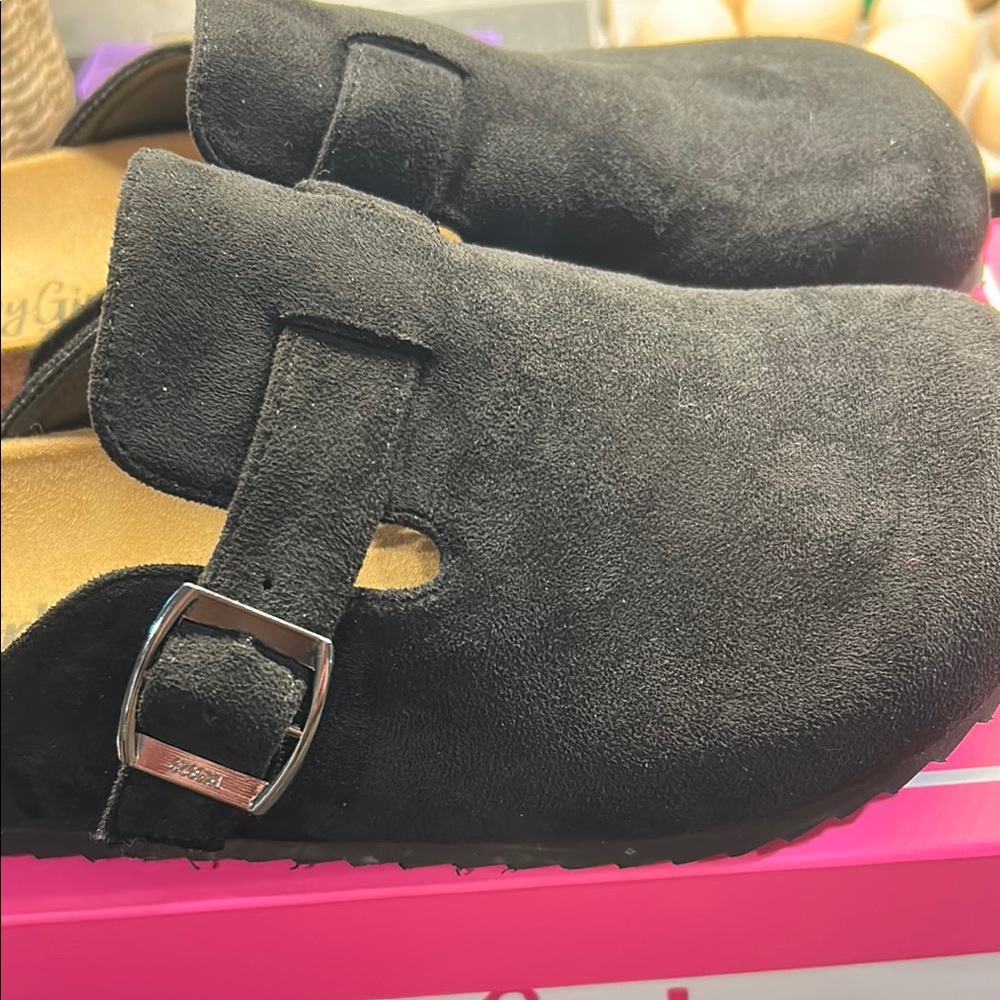 Women’s  Black Clogs - Picture 5 of 6